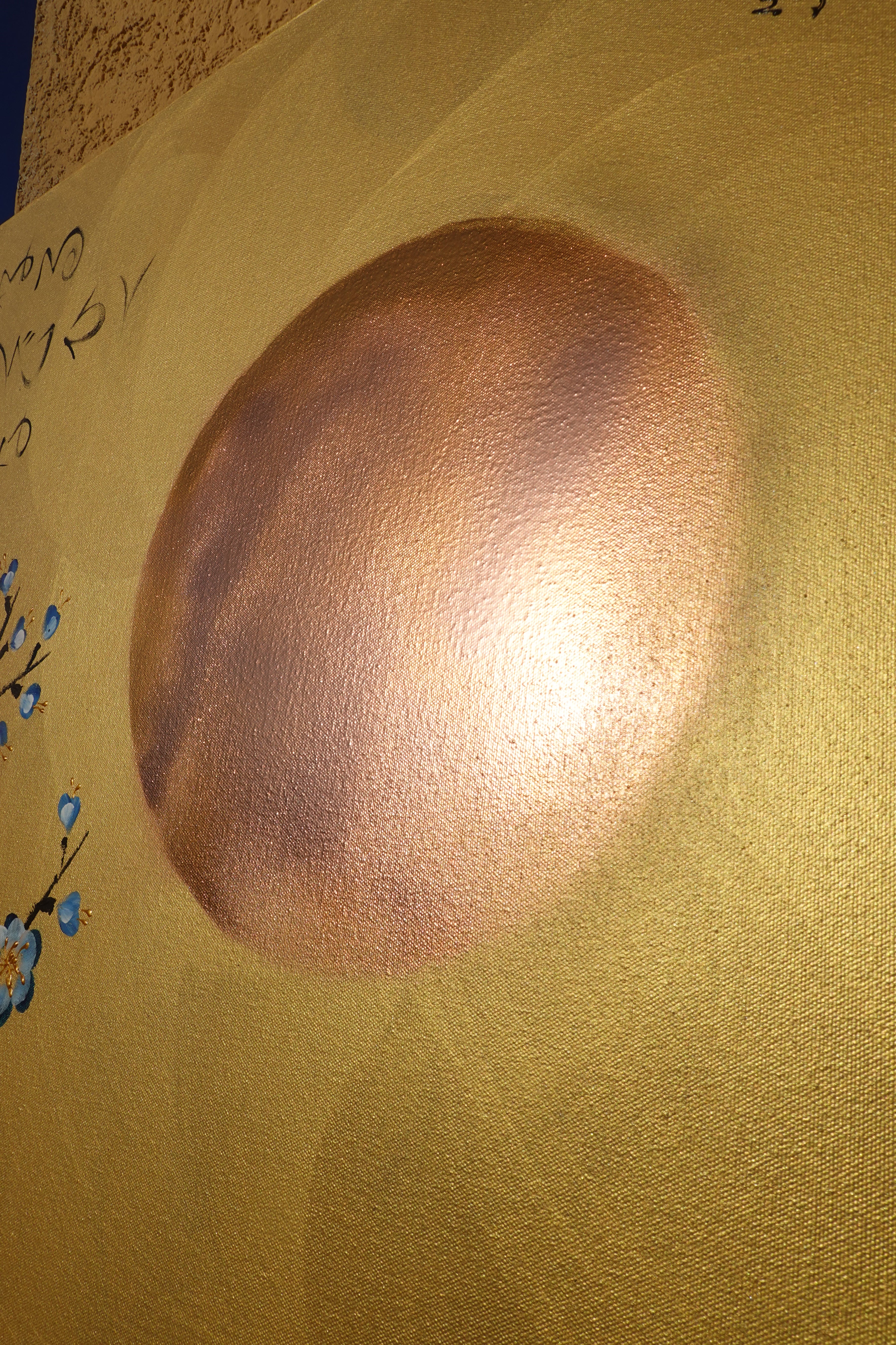Japanese blue Sakura J436 ist ein großes japanisches Gold-Original-Acrylgemälde auf ungespannter Leinwand des Künstlers Ksavera.