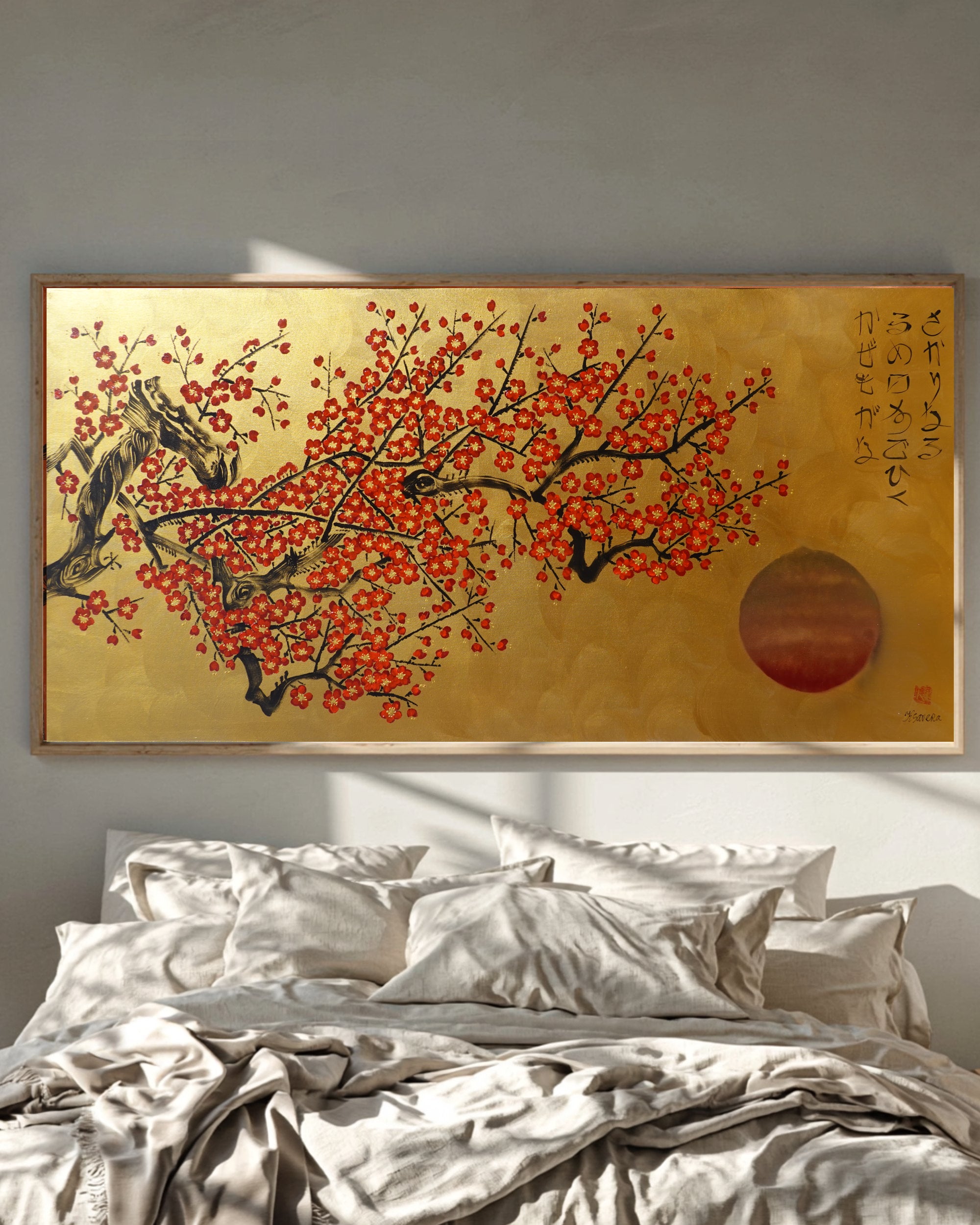 Red Sakura J514 — tableau japonais doré | Grande acrylique sur toile | Ksavera