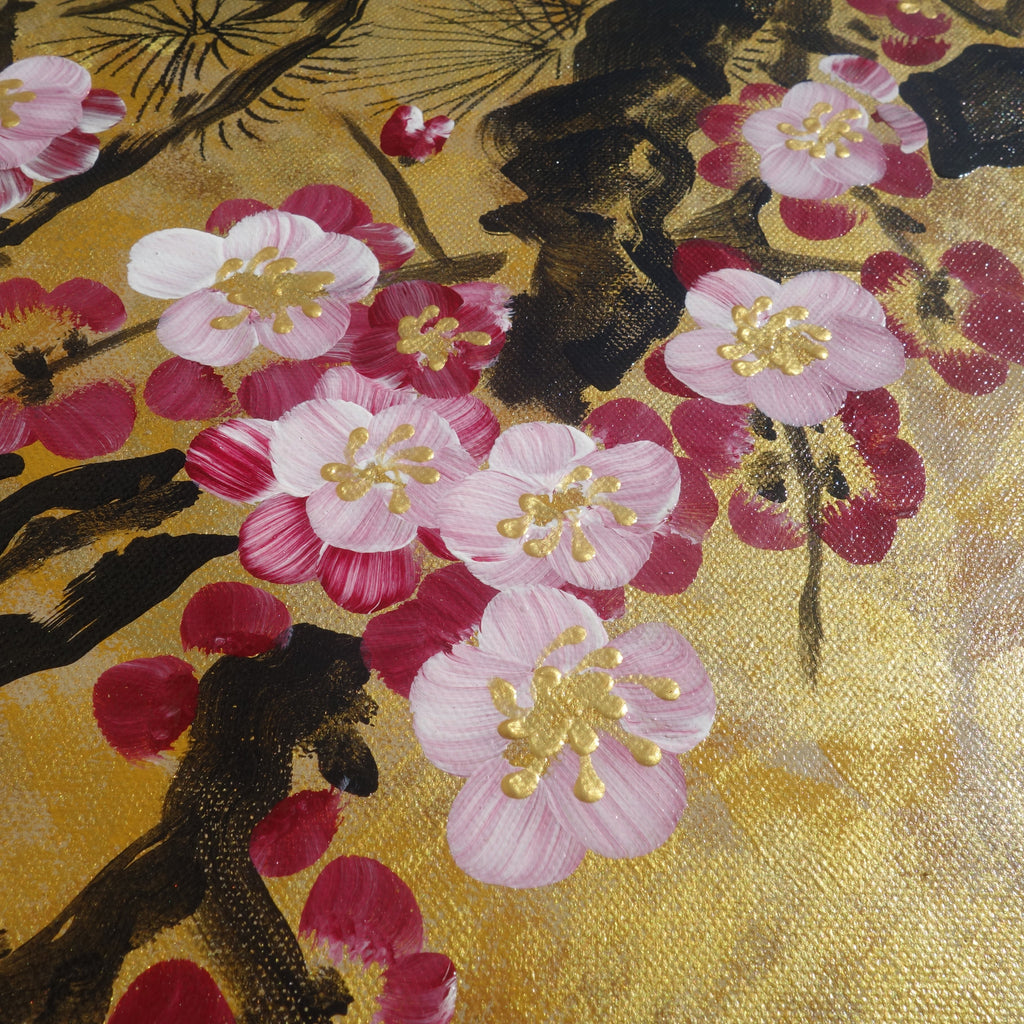 Fleurs de cerisier et tourtereaux J165 est une grande peinture zen japonaise dorée - Peinture acrylique originale sur toile non tendue de l'artiste Ksavera