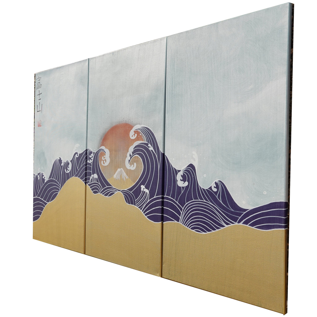 La Grande Vague et le Fuji J172 est un triptyque de grande envergure d'inspiration japonaise réalisé par Ksavera.