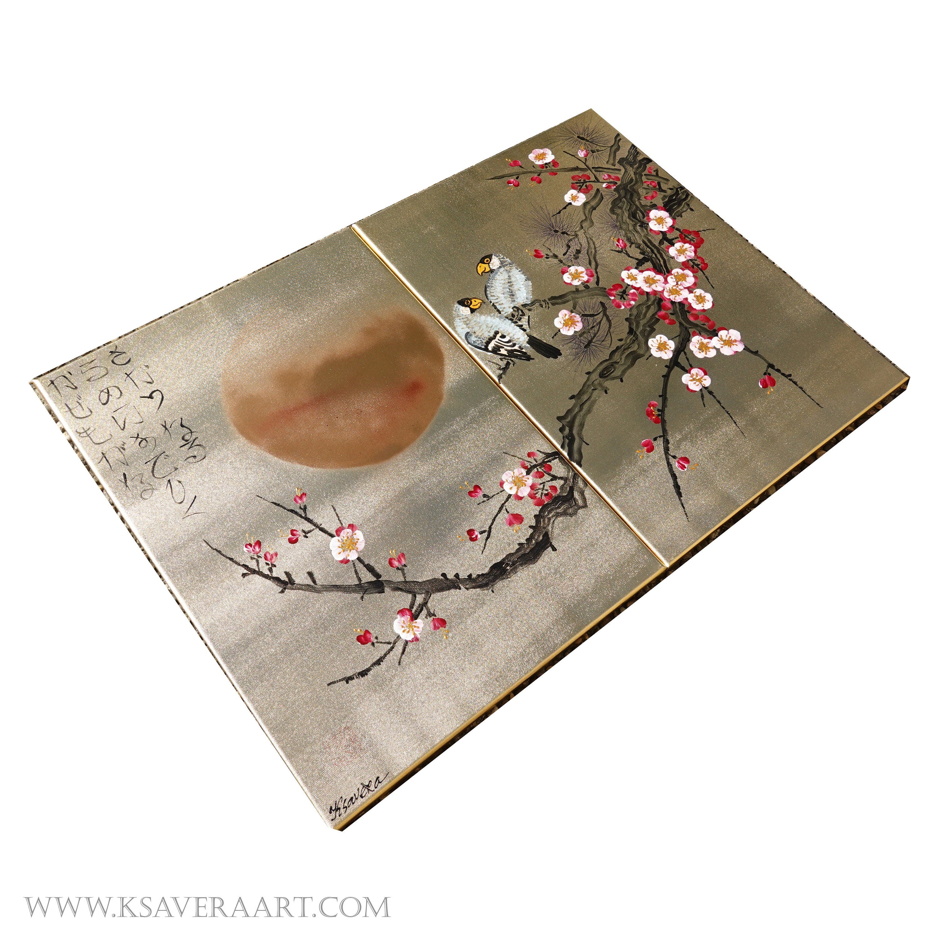 Sakura et inséparables J324 est un diptyque doré d'inspiration japonaise signé Ksavera